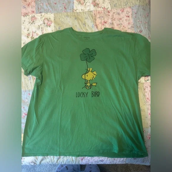 Peanuts Green Tee with Yellow Character - Picture 3 of 4